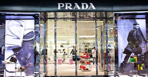 Prada Bans Fur From Catwalk, Bowing to Ethical Fashion Demand